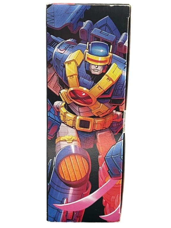 CAPTAIN MARVEL 3D COMIC STANDEE LOOTCRATE - 4