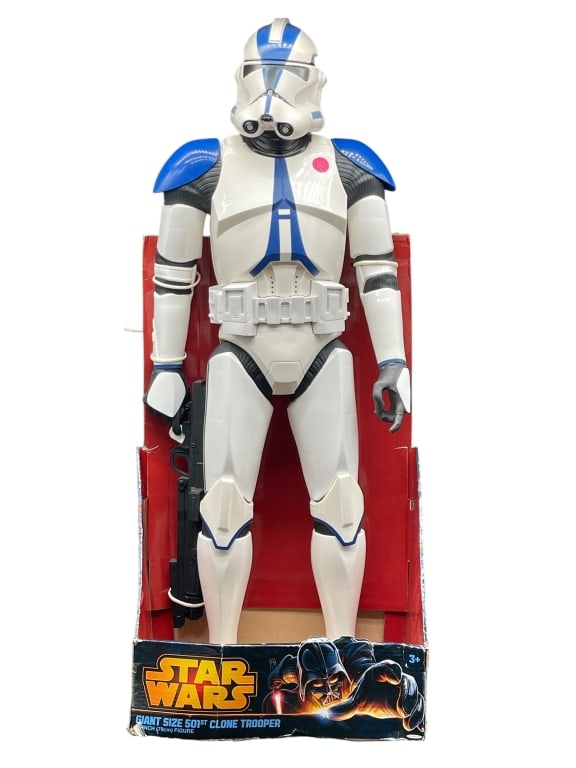 STAR WARS GIANT SIZE 501ST CLONE TROOPER FIGURE: For ALTERNATE shipping quote or LOCAL PICK-UP DETAILS, please visit dejavuauctionshipping.comSTAR WARS GIANT SIZE 501ST CLONE TROOPER 31 INCH ACTION FIGURE WITH BLASTERImpressive **Star Wars Giant