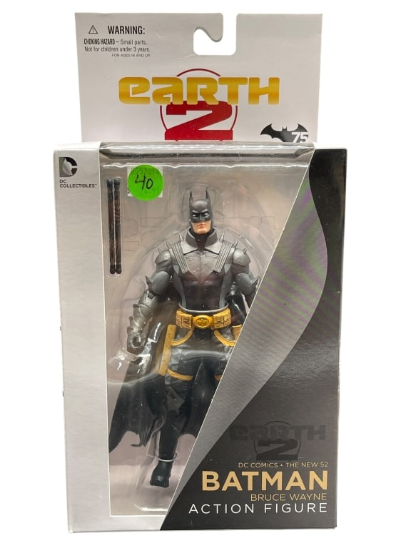 DC COMICS EARTH 2 BATMAN BRUCE WAYNE ACTION FIGURE (1 of 6)