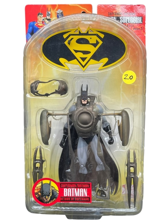 SUPERMAN BATMAN SUPERGIRL BATMAN ACTION FIGURE (1 of 3)