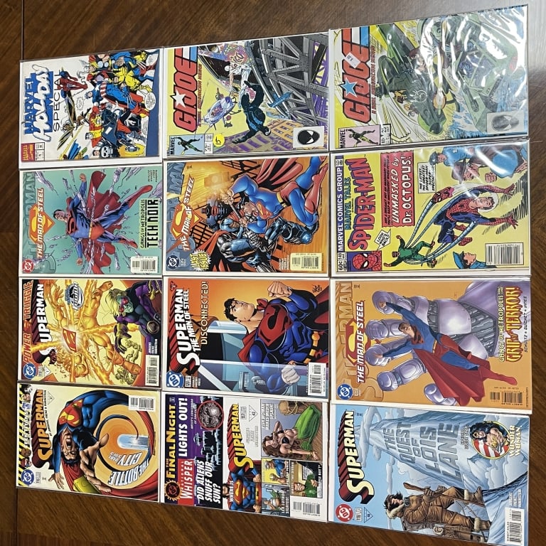DC AND MARVEL COMIC BOOK LOT OF 12 (1 of 2)