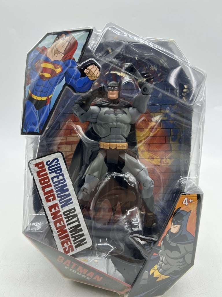 DC COMICS BATMAN PUBLIC ENEMIES ACTION FIGURE (1 of 4)