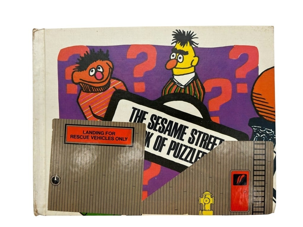 1970s SESAME STREET BERT & ERNIE CHILDREN'S BOOK: For ALTERNATE shipping quote or LOCAL PICK-UP DETAILS, please visit dejavuauctionshipping.com VINTAGE SESAME STREET CHILDREN’S BOOK CLUB EDITION BERT AND ERNIE Vintage Sesame Street Book Club editio