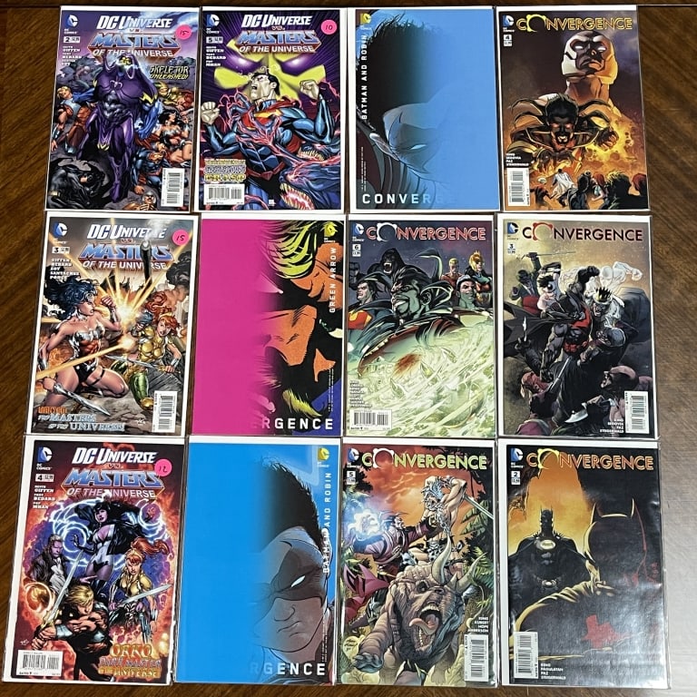 LOT OF 12 DC COMICS CONVERGENCE & MASTERS: For ALTERNATE shipping quote or LOCAL PICK-UP DETAILS, please visit dejavuauctionshipping.com LOT OF 12 DC COMICS INCLUDING CONVERGENCE BATMAN Assorted lot of twelve DC Comics featuring multiple issue