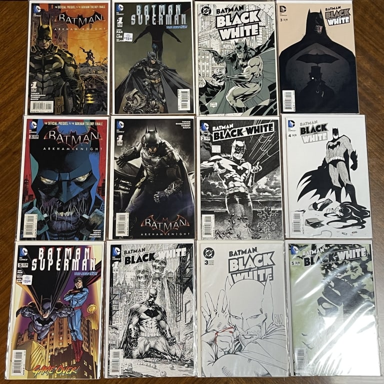 LOT OF 12 BATMAN BLACK & WHITE / ARKHAM / SUPERMAN (1 of 2)