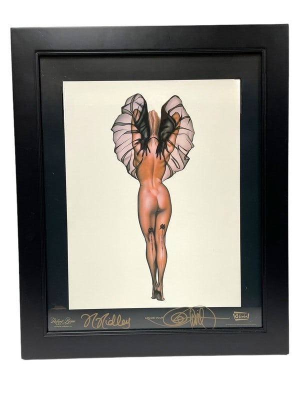 OLIVIA DE BERARDINIS " GINGER SNAPS " PRINT 23": SIGNED OLIVIA DE BERARDINIS " GINGER SNAPS " PRINT -23" X 19" -ALSO SIGNED BY RHONDA RIDLEY - SCI FI FANTASY EROTIC ART PIN UP ART ROBERT BANE EDITIONS - VERY GOOD PRE OWNED CONDITION, MINOR WEAR TO F