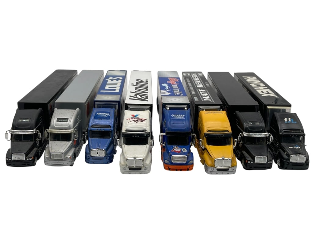 LOT OF 8 DIE CAST SEMI TRUCKS TRAILERS MODELS (1 of 8)