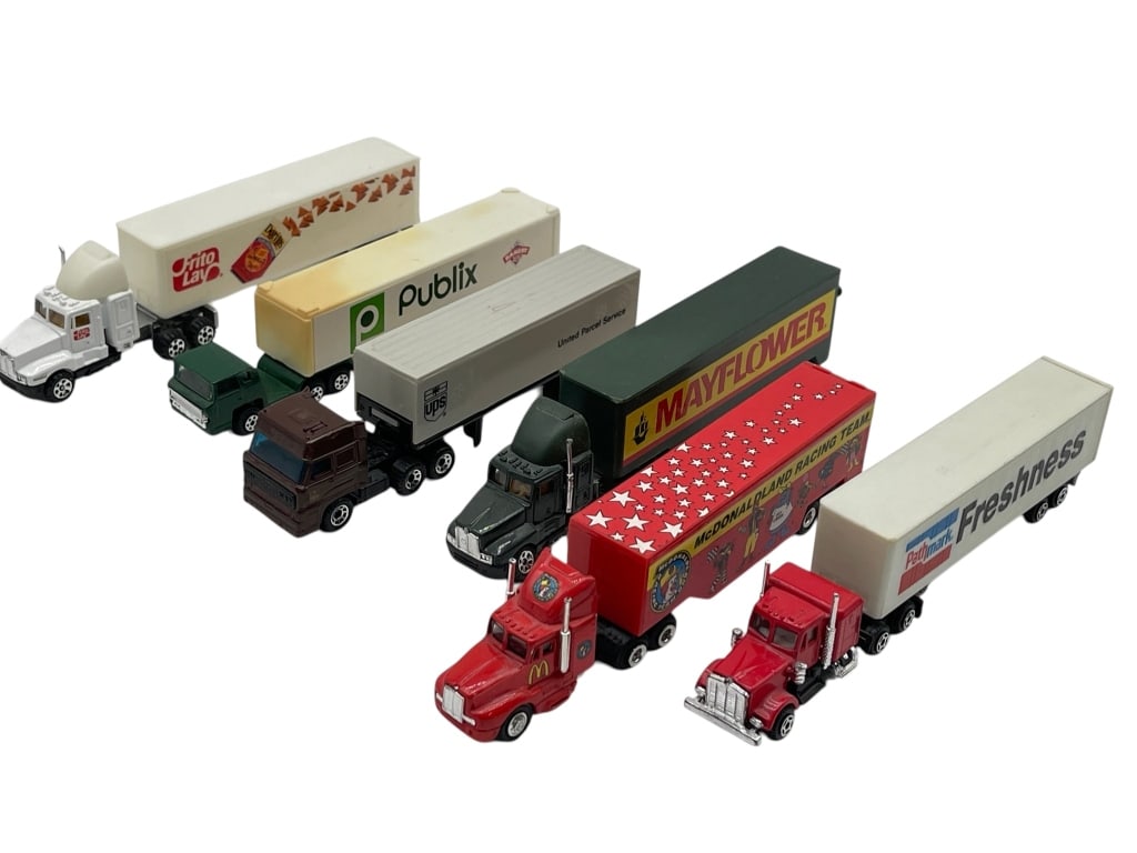 LOT OF 6 DIE CAST SEMI TRUCKS TRAILERS MODELS SET (1 of 7)