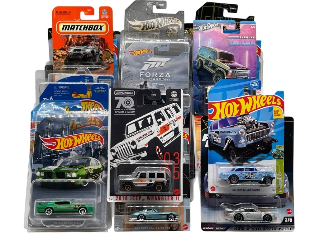 LOT OF 30 HOT WHEELS DIE CAST CARS SEALED: GROUP OF 30 HOT WHEELS SEALED BLISTER PACK DIE CAST VEHICLES Group lot of 30 Hot Wheels sealed blister pack die-cast vehicles including assorted mainline, premium, and specialty series examples such a