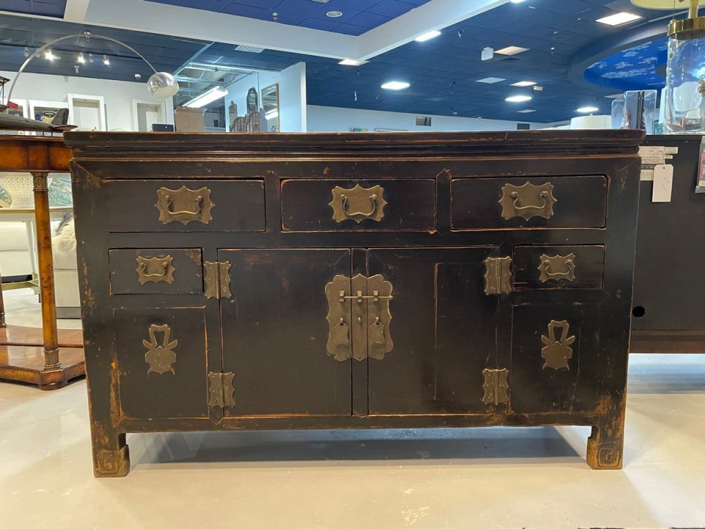 CHINESE EXPORT STYLE BLACK LACQUERED SIDEBOARD - 4