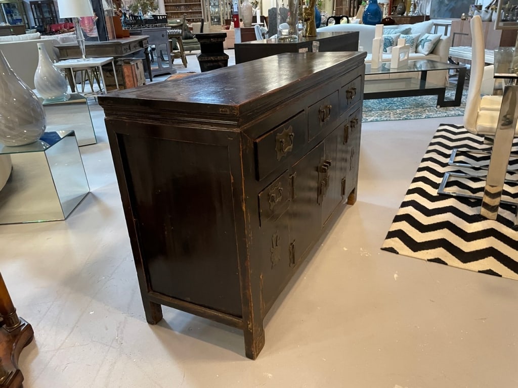 CHINESE EXPORT STYLE BLACK LACQUERED SIDEBOARD - 5