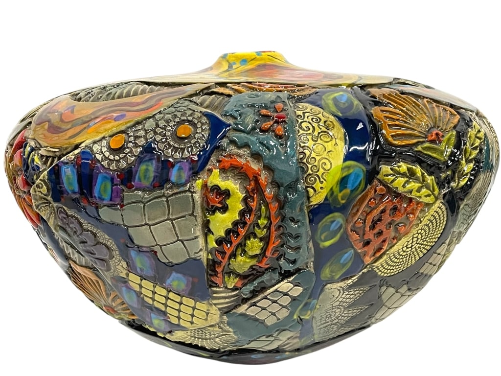 MONUMENTAL GAIL MARKIEWICZ CERAMIC VASE 18": *for alternative shipping options please go to www.dejavuauctionshipping.com -GAIL MARKIEWICZ SIGNED MONUMENTAL HANDCRAFTED CERAMIC VASE 10" X 18" APPROX -Monumental handcrafted ceramic vase signed by