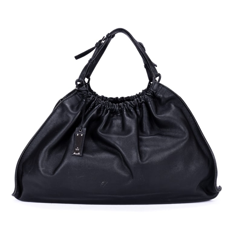 GUCCI CABAS TOTE BLACK SMOOTH CALFSKIN BAG: Gucci Cabas Tote Black Smooth Calfskin Leather Silver * COLOR: Black * PRODUCTION CODE: 76554-002058 * INCLUDED: Logo Hang Tag A * CONDITION: 42*23*10cm * (3cm = 1inch approximately) * Luxury