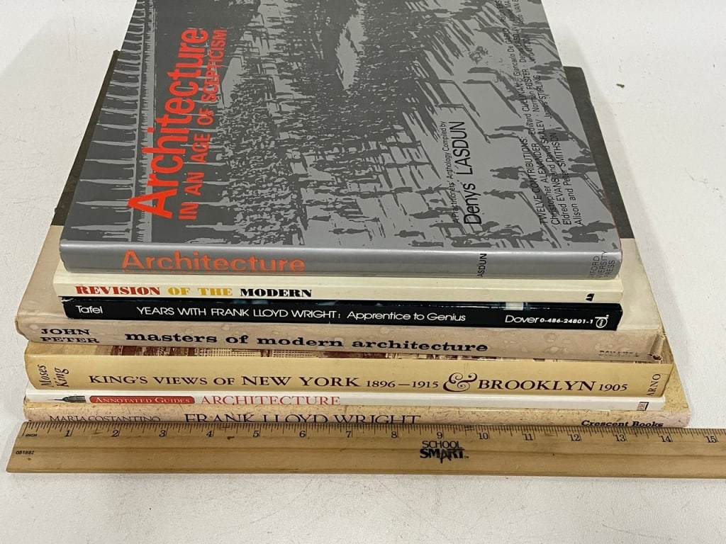 ARCHITECTURE & DESIGN REFERENCE BOOK W WRIGHT 14" - 5