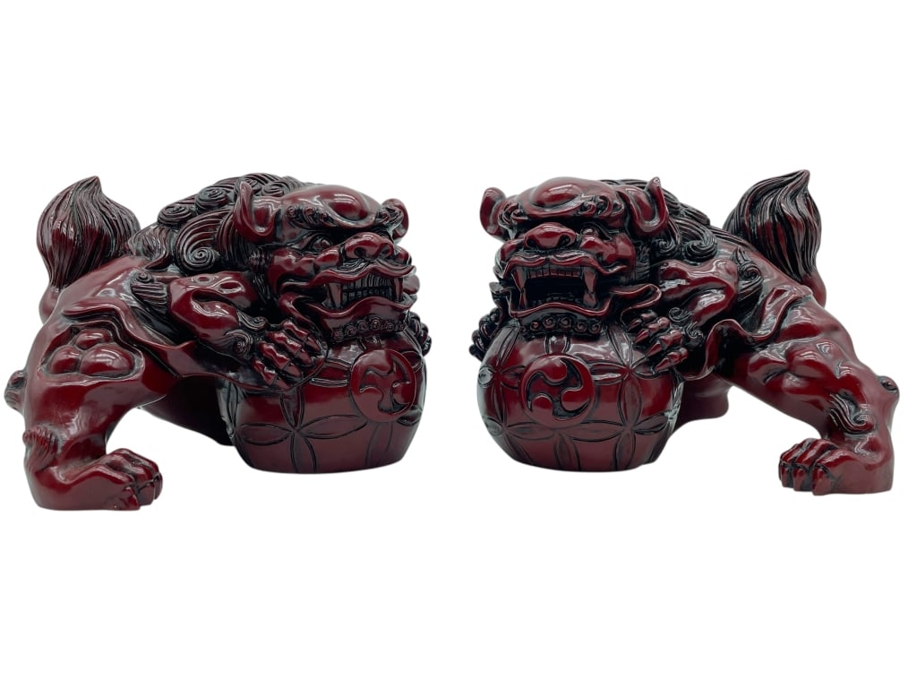 PAIR OF RED CINNABAR-STYLE RESIN FOO DOGS: *for alternative shipping options please go to www.dejavuauctionshipping.com -PAIR OF RED CINNABAR-STYLE RESIN FOO DOG / GUARDIAN LION FIGURES -Decorative pair of Asian-inspired foo dog or guardian li