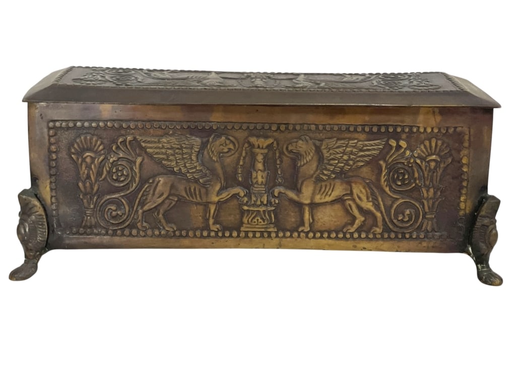 VINTAGE REPOUSSE GRIFFIN BRASS LIDDED BOX 11": *for alternative shipping options please go to www.dejavuauctionshipping.com -VINTAGE REPOUSSE GRIFFIN BRASS LIDDED BOX 11" -Decorative Castillian Imports repoussé brass footed lidded box featuring r