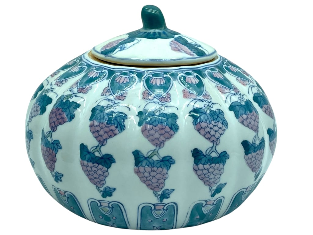 HOLDSWORTH STUDIO POTTERY VASE & TRINKET BOX: *for alternative shipping options please go to www.dejavuauctionshipping.com -JUDE HOLDSWORTH STUDIO POTTERY NATIVE AMERICAN FACE VASE & TRINKET BOX -Unique studio pottery art set by Jude Holdsworth f