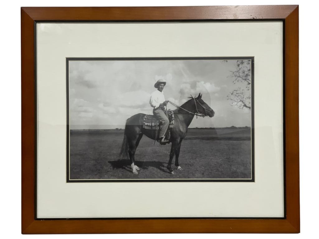 WESTERN COWBOY HORSEBACK PHOTO PRINT 22": *for alternative shipping options please go to www.dejavuauctionshipping.com -WESTERN COWBOY ON HORSEBACK BLACK AND WHITE PHOTOGRAPH ART PRINT 18" X 22" -Framed black and white Western photograph depi
