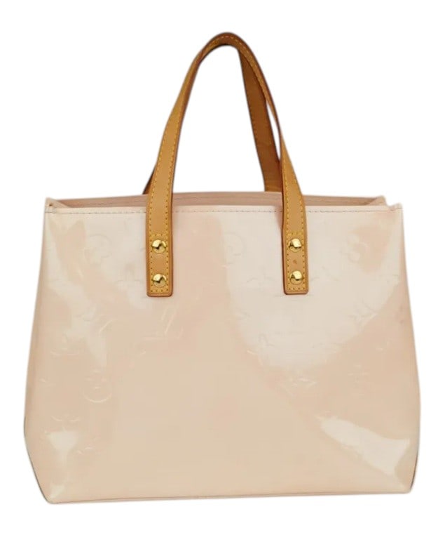 LOUIS VUITTON READE PM MARSHMALLOW PINK MONOGRAM B: Louis Vuitton Reade PM Marshmallow Pink Monogram Vernis Golden Brass * COLOR: Marshmallow Pink * PRODUCTION CODE: MI0054 (May 2004) * INCLUDED: Dustbag A * CONDITION: 23*18*10cm * (3cm = 1inch approxi