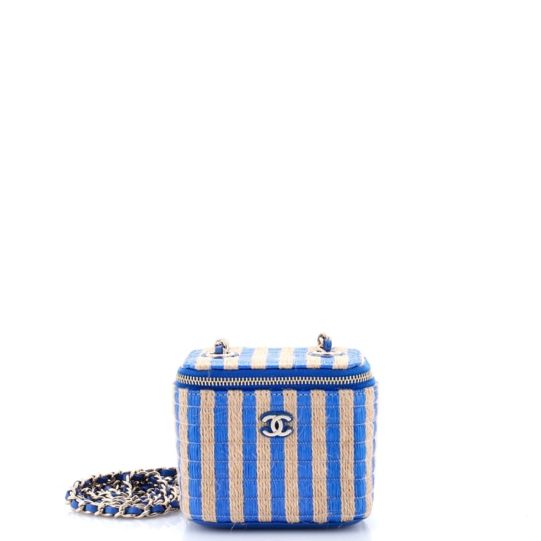 CHANEL CLASSIC CHAIN VANITY CASE MINI BLUE BAG: Chanel Classic Chain Vanity Case Mini Blue/Beige Raffia/Jute Canvas Gold * COLOR: Blue/Beige * PRODUCTION CODE: 30868575 (2020) * INCLUDED: Sticker, Authenticity Card AA * CONDITION: 11*9*8cm * (3cm =