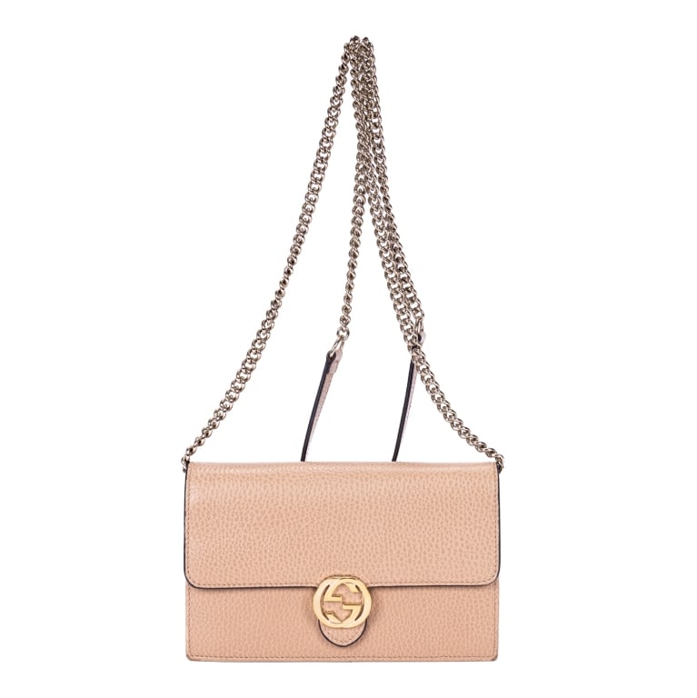 GUCCI INTERLOCK G CHAIN WALLET MINI BEIGE BAG: Gucci Interlocking G Chain Wallet Mini Beige Calfskin Grained Leather Gold * COLOR: Beige * PRODUCTION CODE: 510314-493075 * INCLUDED: None A * CONDITION: 19*12*4cm * (3cm = 1inch approximately) * Lux