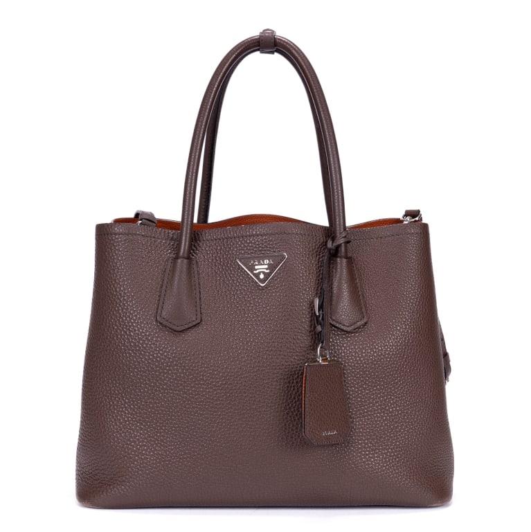 PRADA DOUBLE TOTE L BROWN VITELLO DAINO BAG: Prada Double Tote Large Brown Vitello Daino Leather Silver * COLOR: Brown * PRODUCTION CODE: 31/E * INCLUDED: Strap, Luggage Tag, Dustbag AB * CONDITION: 37*27*17cm * (3cm = 1inch approximately) * Lux