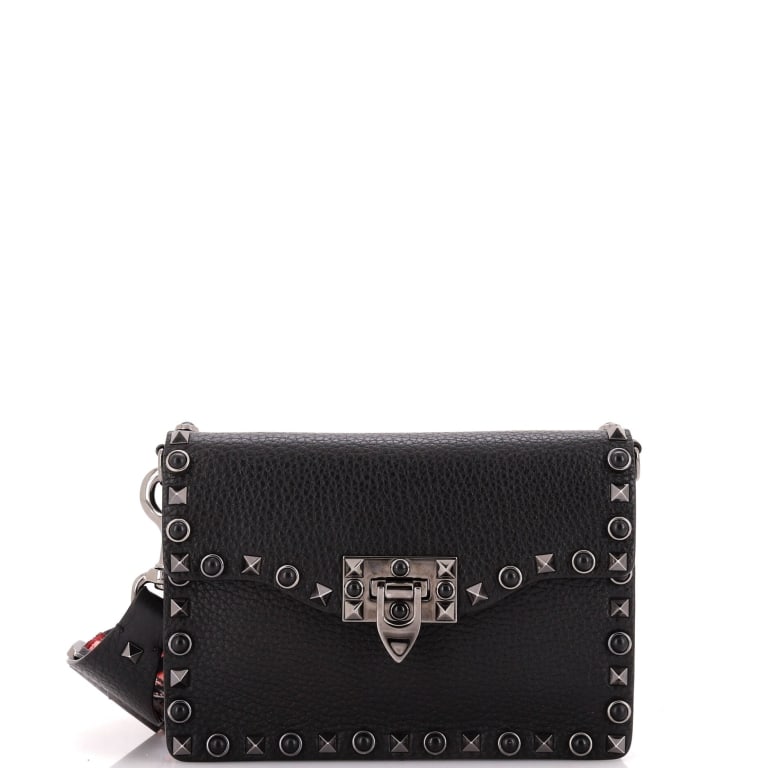 VALENTINO ROCKSTUD FLIP LOCK FLAP SMALL BLACK BAG: Valentino Rockstud Flip Lock Flap Small Black Grained Calfskin Leather Silver * COLOR: Black * PRODUCTION CODE: TV-M117OHB0 * INCLUDED: Detachable Strap, Dustbag A * CONDITION: 21*13*6cm * (3cm = 1inc