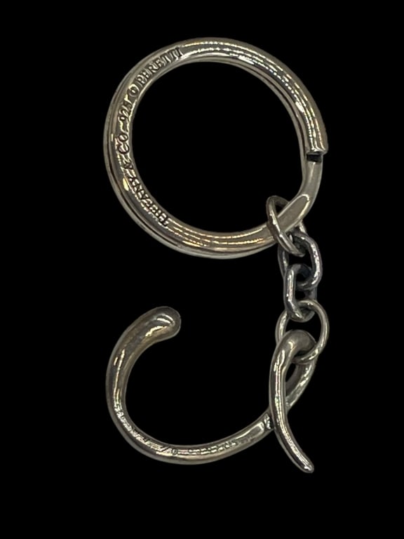 TIFFANY&CO ELSA PERETTI 1837 CIRCLE & HOOK KEYRING: *For ALTERNATIVE SHIPPING QUOTES or local PICKUP details, please visit www.dejavuauctionshipping.com* HOOK IS 1.5" LENGTH, standard key chain 925 sterling silver Signed by Elsa Peretti Comes in T&CO p