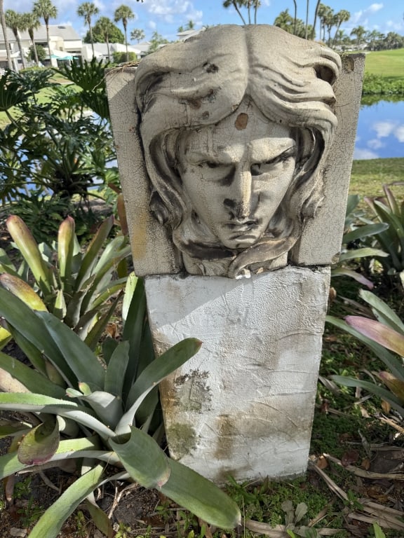 VINTAGE MEDITERRANEAN STYLE MEDUSA WALL RELIEF (1 of 2)