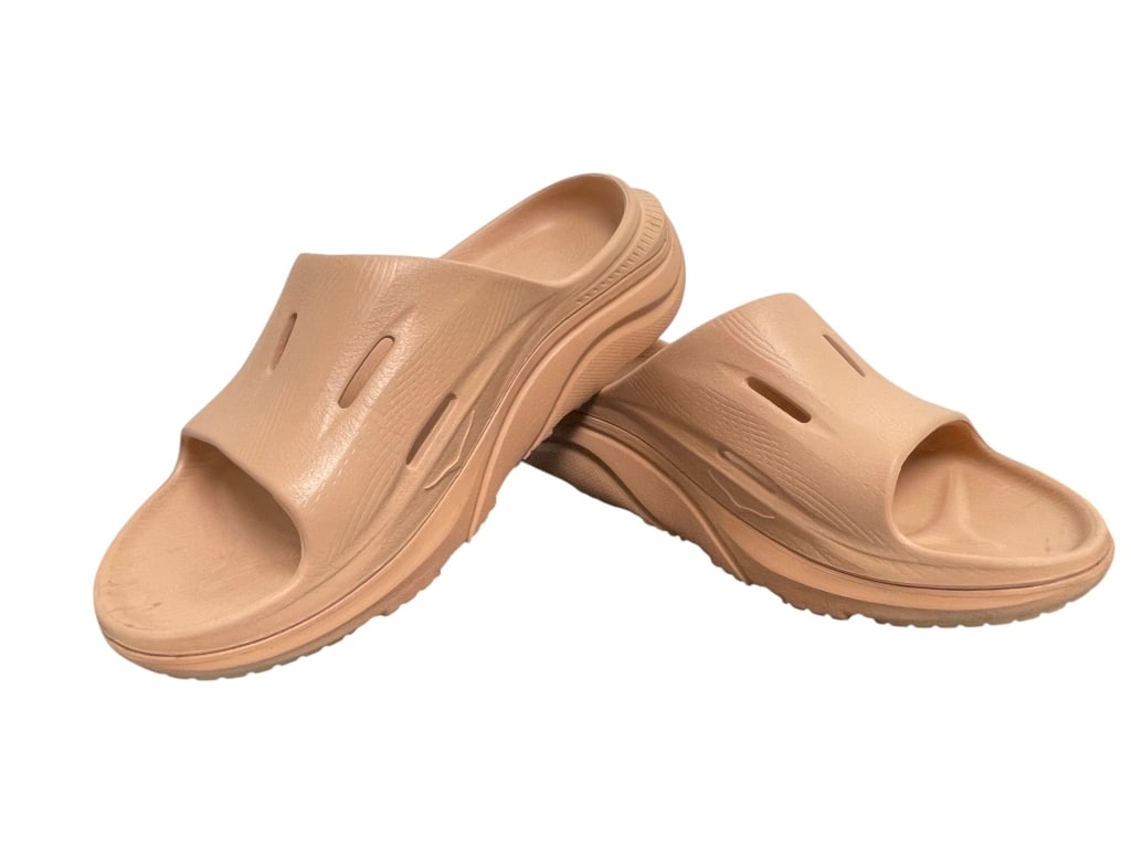 HOKA BEIGE ORTHOPEDIC COMFORT SLIDES CASUAL EUC 10: Please check back often, we add NEW ITEMS daily to our active auctions! By bidding on this listing, you understand and agree to be bound by the terms and conditions of DejaVu Auctions.*For ALTERNATE s