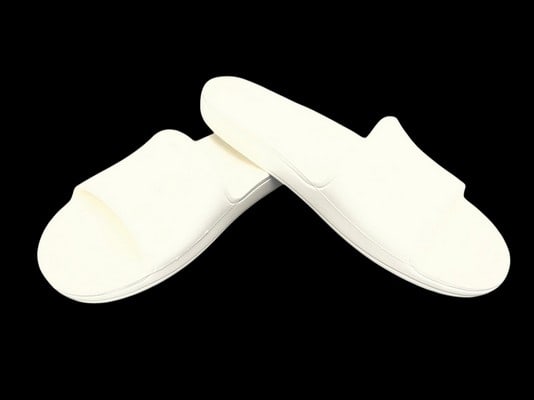 CROCS WHITE SINGLE STRAP COMFORTABLE SANDALS 10: Please check back often, we add NEW ITEMS daily to our active auctions! By bidding on this listing, you understand and agree to be bound by the terms and conditions of DejaVu Auctions.*For ALTERNATE s