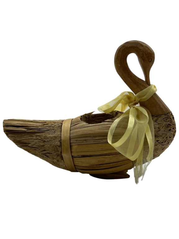 NATURAL CARVED WOOD DUCK BASKET SCULPTURE 9" (1 of 8)