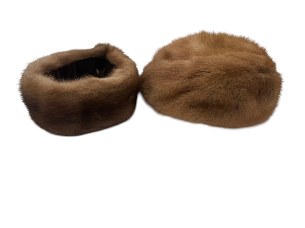 VTG MISTER T EXCLUSIVE MINK FUR HAT AND MUFF (1 of 2)