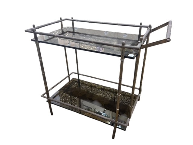ANTIQUE OLD METAL SMOKED GLASS BAR CART NO WHEELS: By bidding on this listing, you understand and agree to be bound by the terms and conditions of DejaVu Auctions. *For ALTERNATE shipping quote or LOCAL PICK-UP DETAILS, please visit dejavuauctionshipp