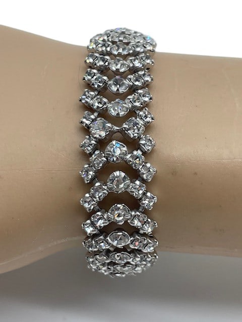 VTG SIGNED KRAMER NY PASTE DIAMONDS BRACELET 6.5": By bidding on this listing, you understand and agree to be bound by the terms and conditions of DejaVu Auctions. *For ALTERNATE shipping quote or LOCAL PICK-UP DETAILS, please visit dejavuauctionshipp