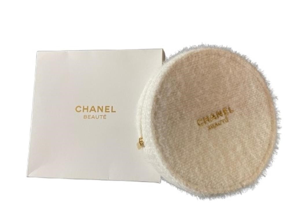 CHANEL SNOW WHITE FUZZY GOLD ROUND COSMO BAG NEW: By bidding on this listing, you understand and agree to be bound by the terms and conditions of DejaVu Auctions. *For ALTERNATE shipping quote or LOCAL PICK-UP DETAILS, please visit dejavuauctionshipp