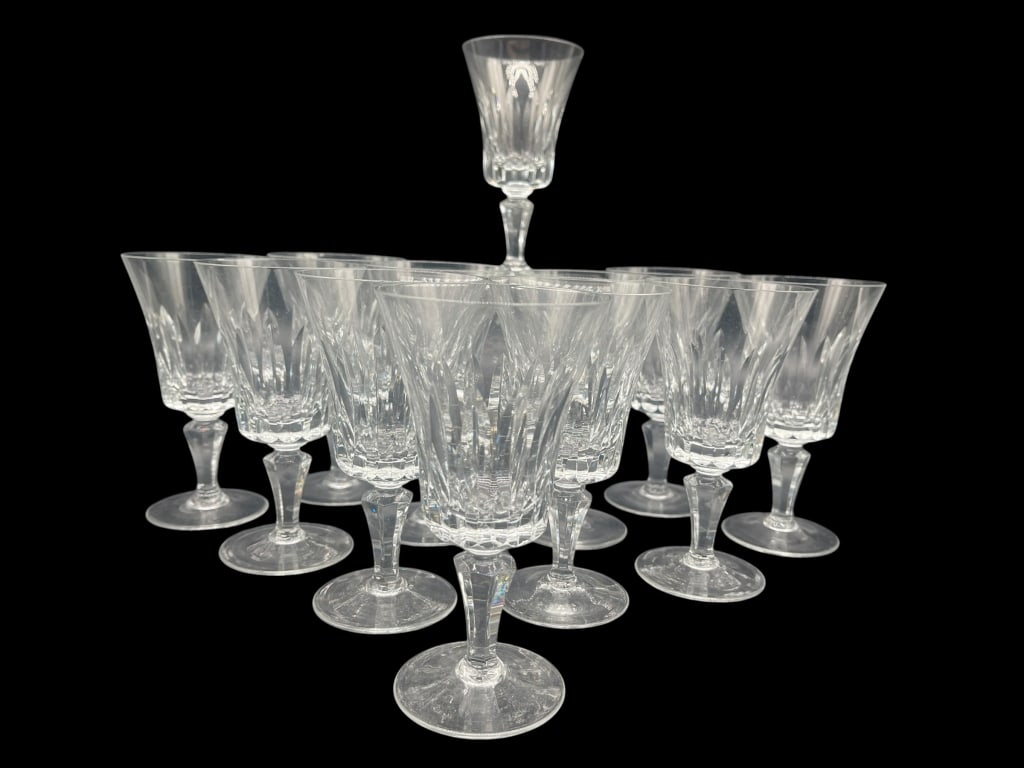 SET OF 8 CUT CRYSTAL WINE GOBLETS PANEL CUT STEMW (1 of 2)