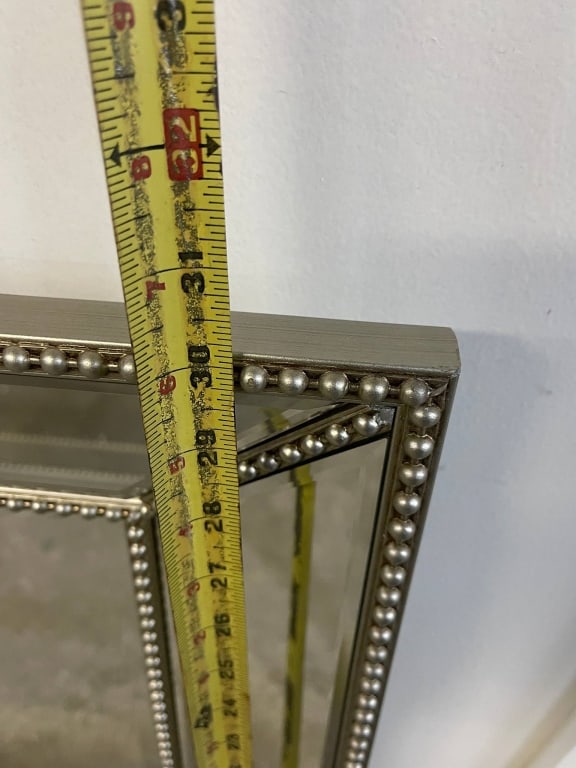 RECTANGULAR WALL MIRROR WITH BEADED FRAME 40" - 4