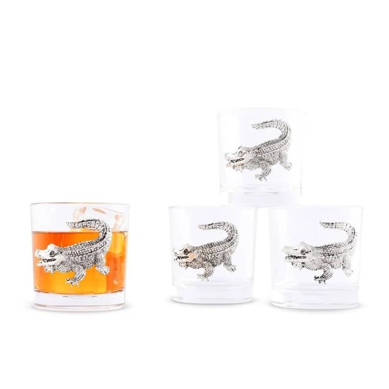 ARTHUR COURT NEW ALLIGATOR GLASS SET OF FOUR: Arthur Court set of four new clear glasses featuring metal alligator embellishments. Each glass is decorated with a detailed metal alligator on the side. Shipping Available at www.DeJaVuAuctionShippin