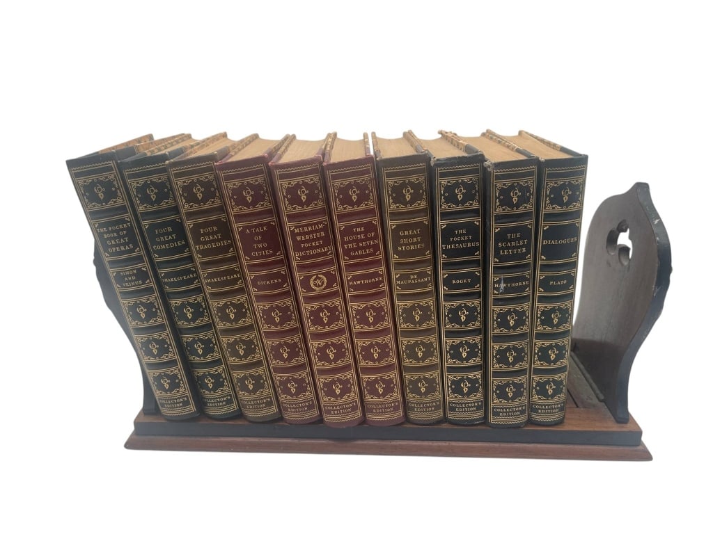 DECORATIVE WOOD AND METAL BOOKENDS SET 13" (1 of 5)