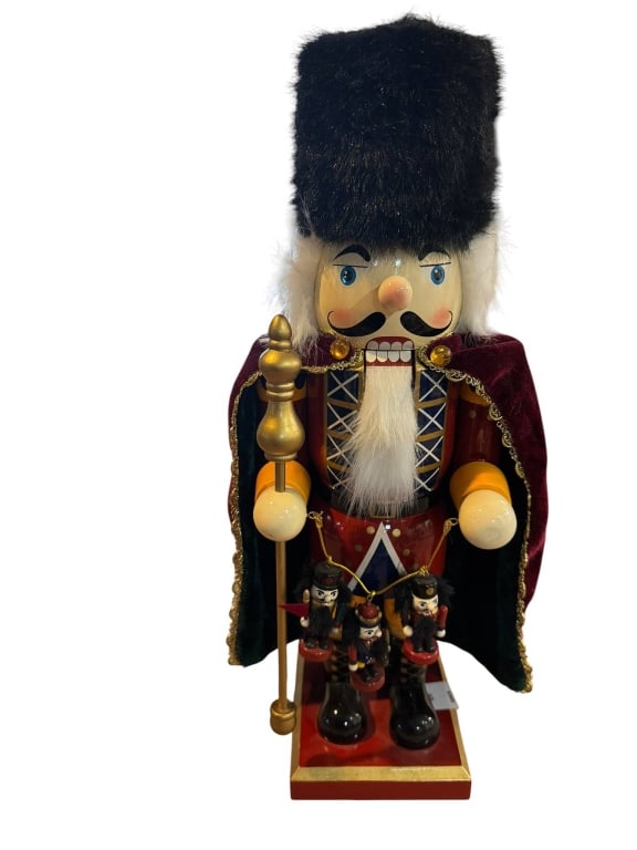 WOODEN NUTCRACKER FIGURE WITH STAFF (1 of 3)