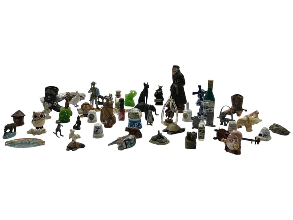 MIXED LOT OF MINIATURE SOUVENIR FIGURINES, ANIMAL (1 of 7)