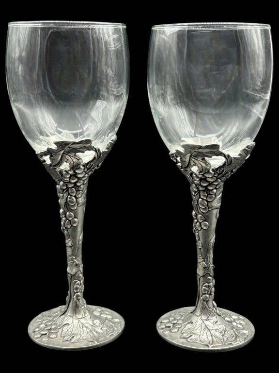 PAIR SEAGULL ZINN PEWTER CANADA WINE GOBLETS 7.5" (1 of 7)
