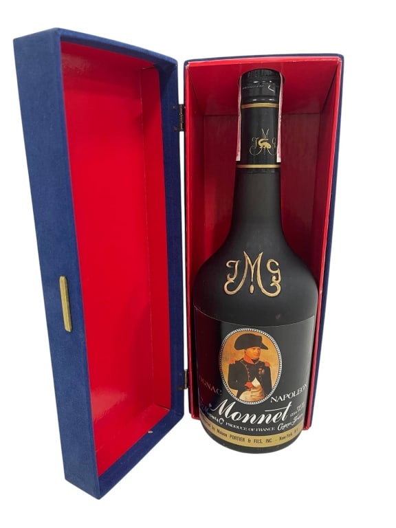 MONNET COGNAC NAPOLEON IN GIFT BOX (1 of 5)