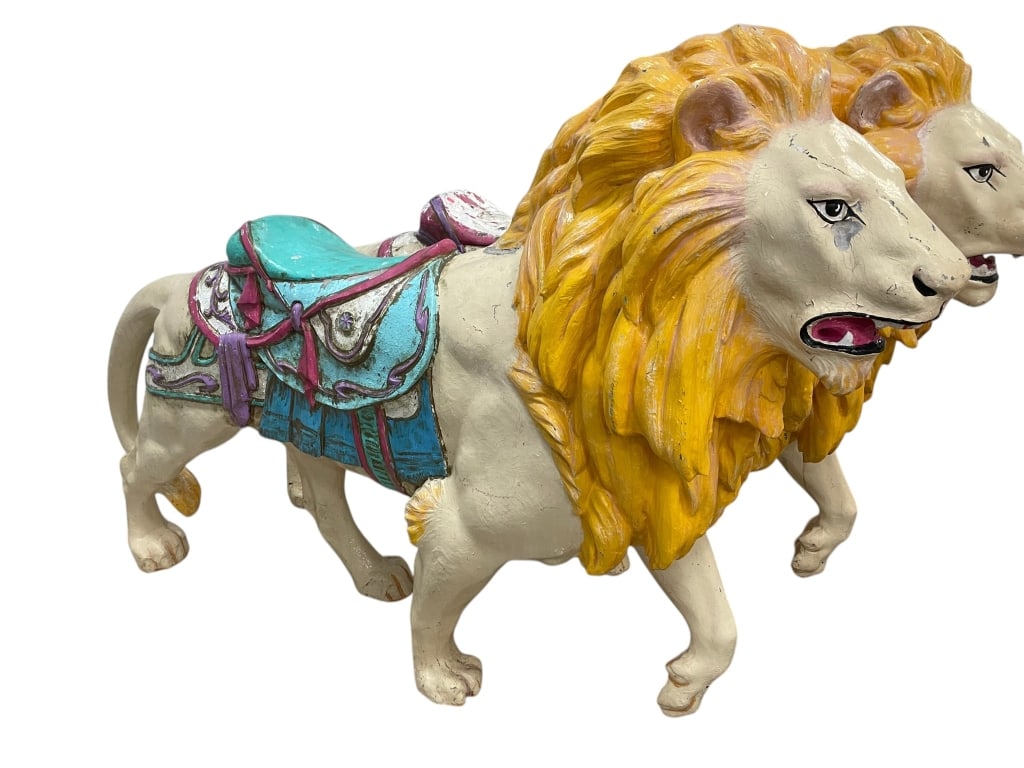 ANTIQUE CAROUSEL STANDING LION LIFESIDE COLORFUL 2 (1 of 11)