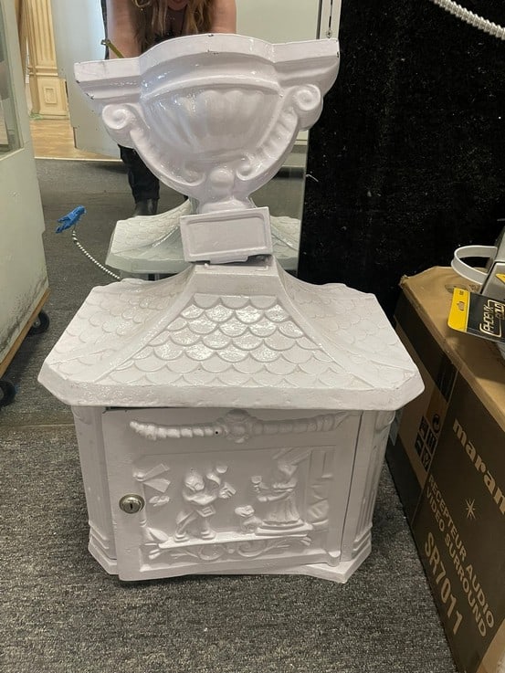 WHITE ENAMEL METAL COUNTER SIZE SAFE W/ DECO: Located in Delray- By Appointment Pickup May 16th 12-5- NOT at DeJaVu Showroom!! ** THIS LOT IS OFFSITE PICK UP - THESE ITEMS WILL BE FOR PICK UP IN DELRAY BEACH, FLORIDA ONLY ON DESIGNATED DAYS, PLEA