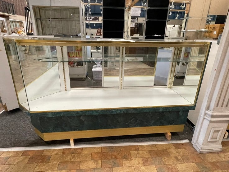 GLASS DISPLAY CASE COUNTER TIPPED 80" (1 of 14)