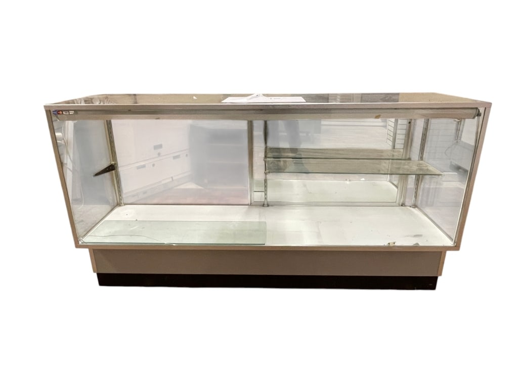 RETAIL GLASS COUNTER DISPLAY CASE WITH POWER 70" (1 of 15)