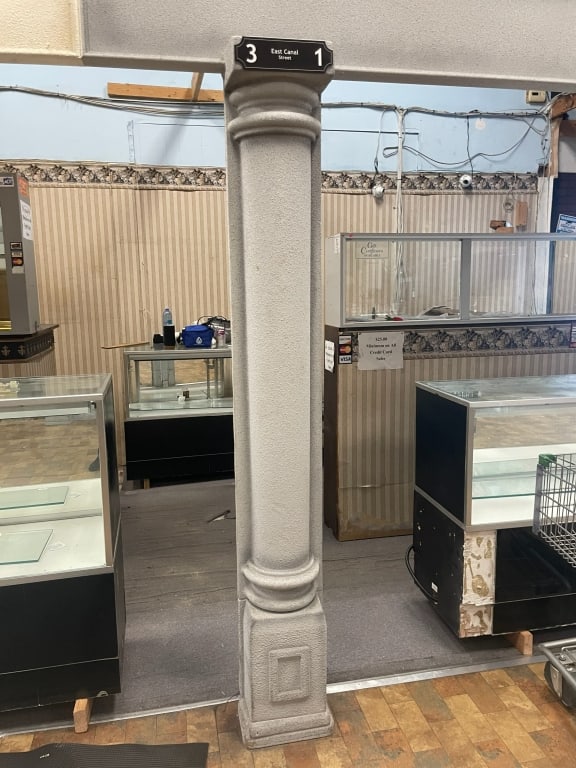 NYC INDOOR CITY STREETSCAPE BUILDING COLUMN 7FT EC: Location: Sides of corner facade at SE east of front door. 31EC. Height is approx 7 ft. Must be removed. FACADES are sold as shown in pictures, for visualization the ceiling is 19 feet tall and the co