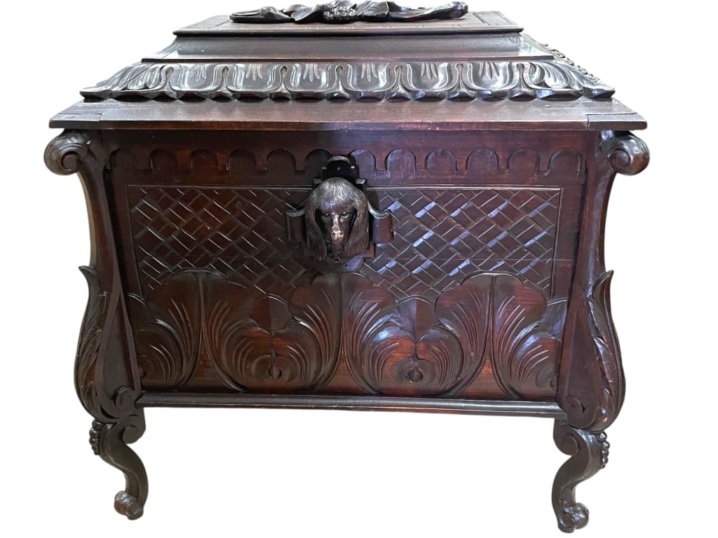 ANTIQUE CARVED WOOD BLANKET CHEST WITH DOG HEAD (1 of 15)